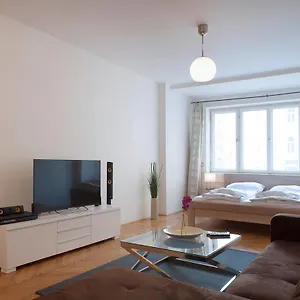 Dlouha - Old Town Aparthotel