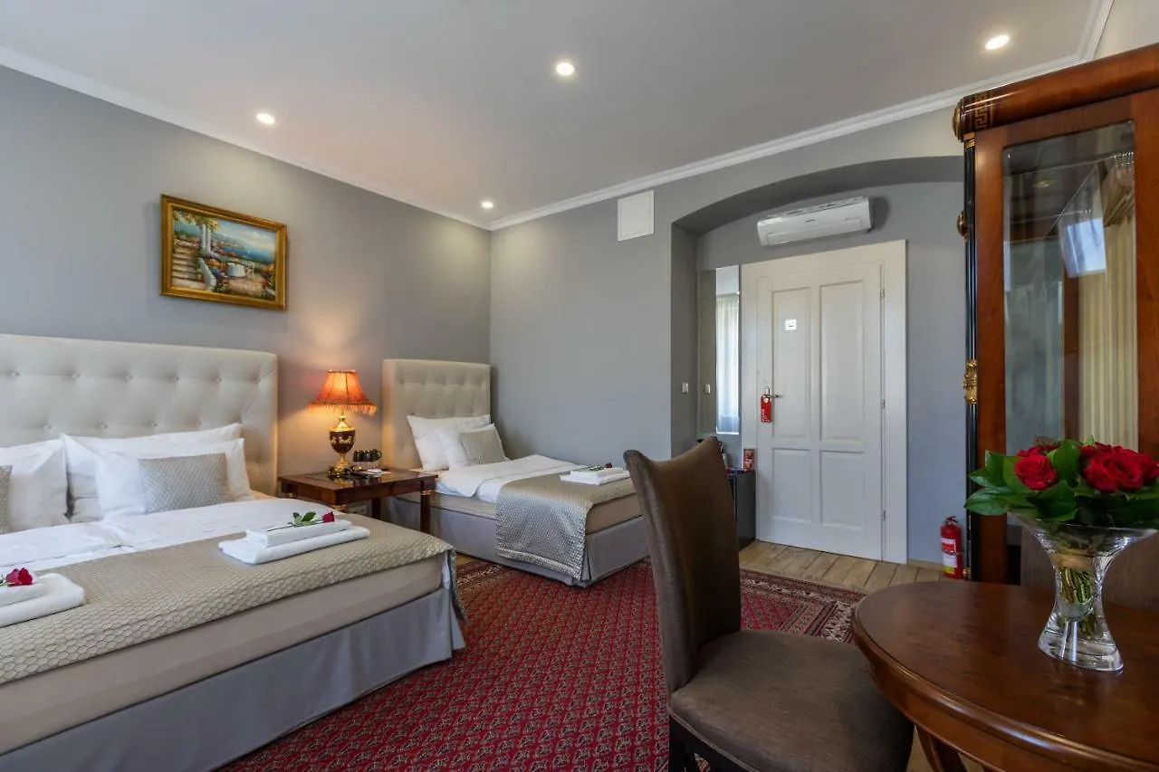 SlaBur Residence Praga 4*,